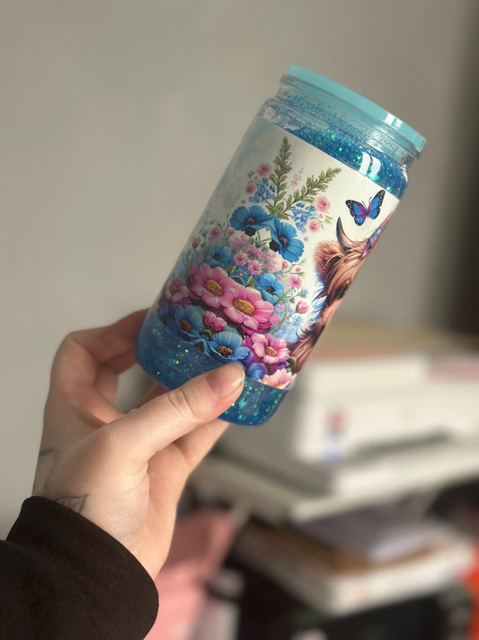 Highland cow glitter snow glob tumbler